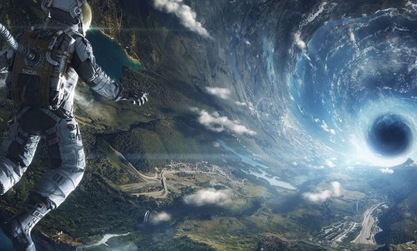 Picture 3 of What scary thing will happen if you touch a black hole?