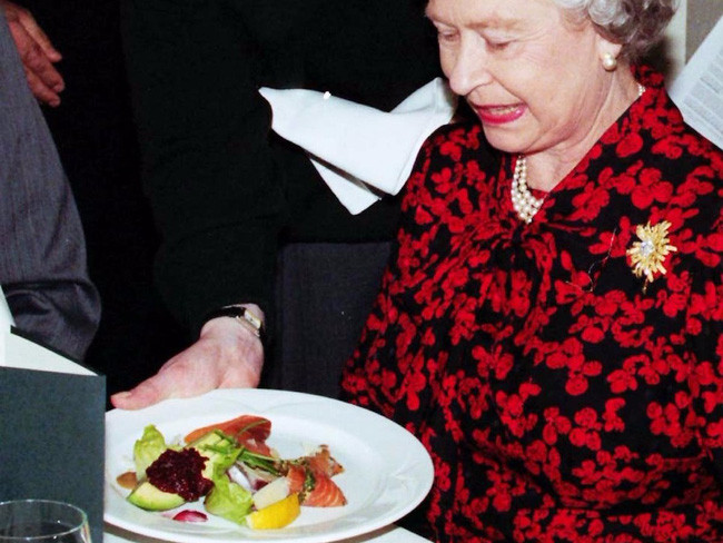 Picture 5 of What will the Queen's daily food have?