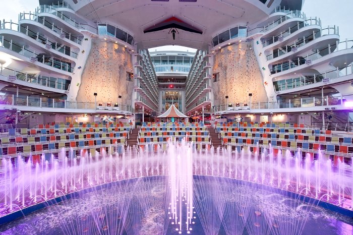 Picture 5 of What's inside the 8 most luxurious yachts in the world?