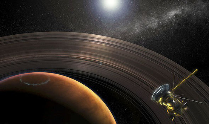 Picture 3 of What's interesting on Saturn?