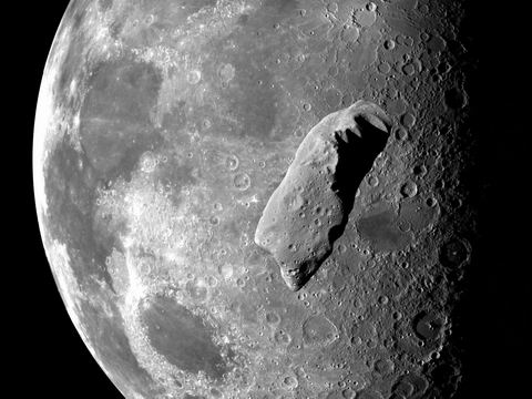 Picture 4 of Where does the Moon's water come from?