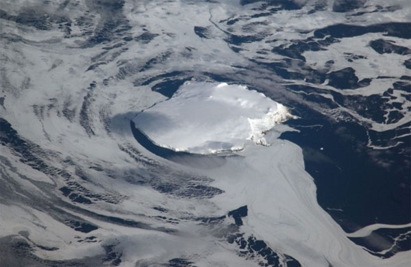 Picture 5 of Which mountain is the highest from the center of the earth?