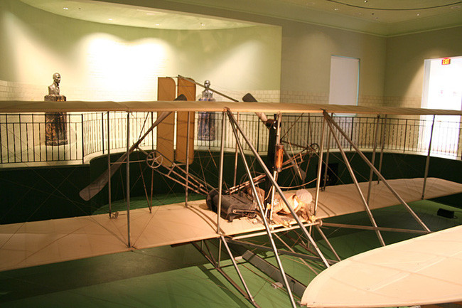 Picture 15 of Who is really the first person to build an airplane?