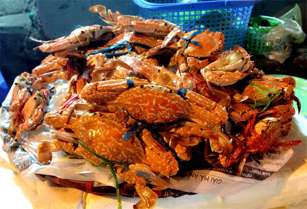 Picture 4 of Who should not eat crabs or crabs?