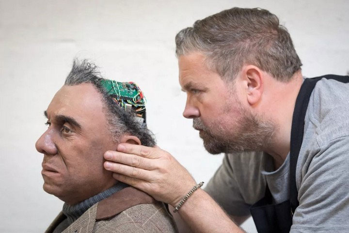 Picture 1 of Why are people often afraid to see robots?  Scientists have the answer