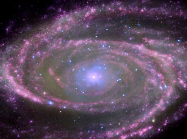 Picture 1 of Why can black holes glow?