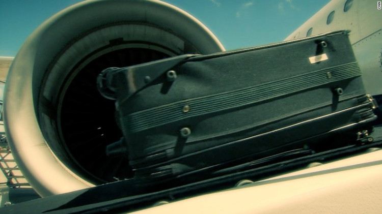 Picture 5 of Why can terrorists bring disguised bombs into laptops over the airport without being detected?