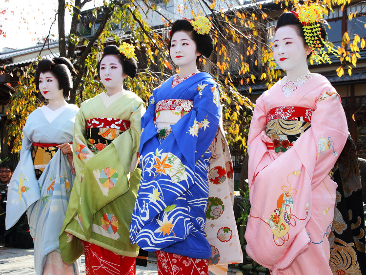Picture 2 of Why did Japan give up the traditional Tet?