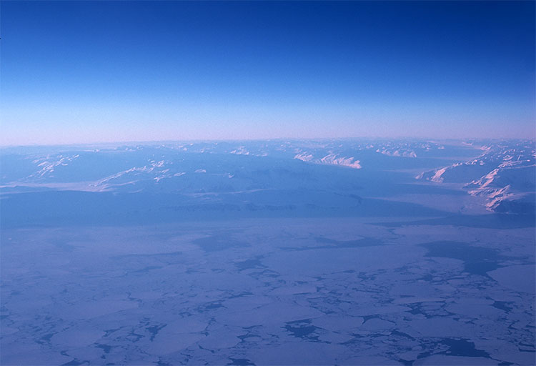 Picture 3 of Why do airlines not fly over the polar regions?