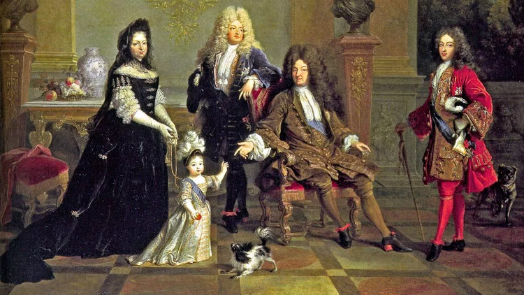 Picture 2 of Why do men no longer wear high heels?
