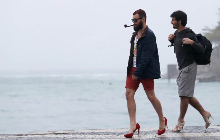 Picture 4 of Why do men no longer wear high heels?