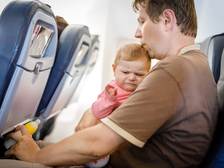 Picture 3 of Why do some people on the plane cry like rain?