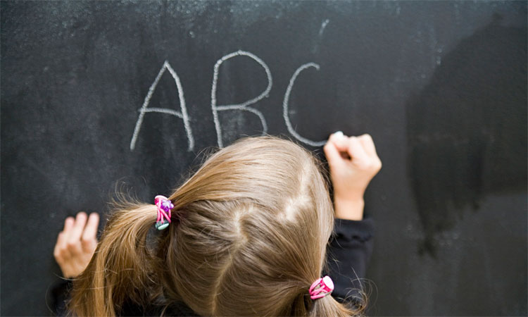 Picture 2 of Why do young people need to re-learn handwriting?