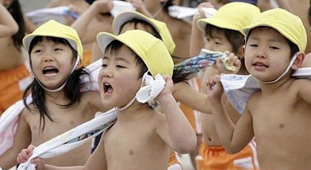 Picture 3 of Why does Japan not let children drop out of school when it is 2 degrees Celsius cold?