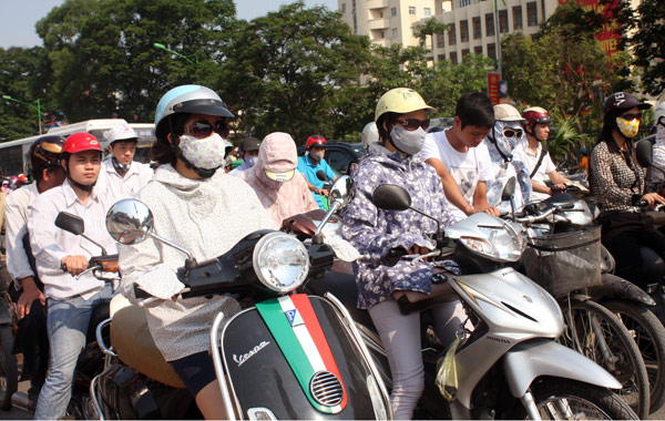 Picture 1 of Why is Hanoi and North and Central hot and hot?