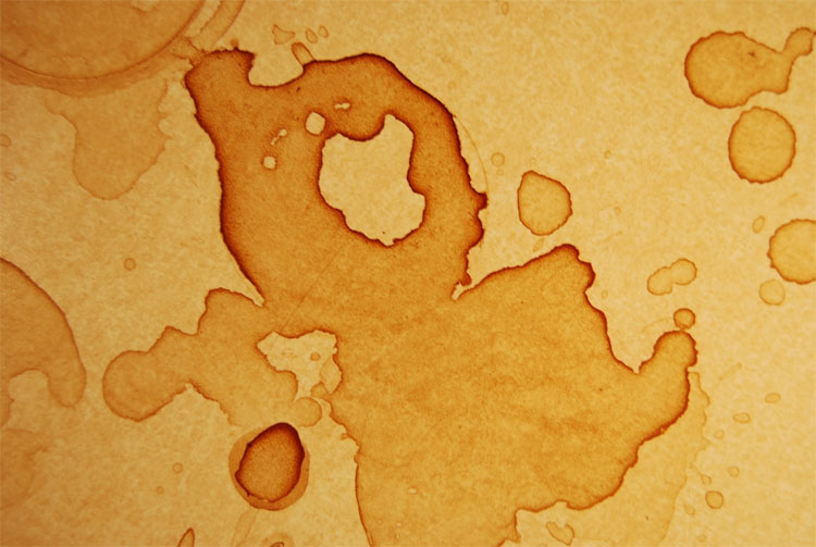 Picture 2 of Why is it when the coffee is dry, the stain is colored in light, in addition to bold?