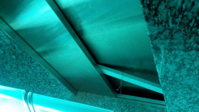 Picture 1 of Why is the elevator door open when there is no cabin?