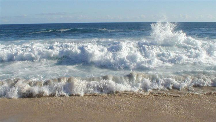 Picture 2 of Why is the ocean blue?