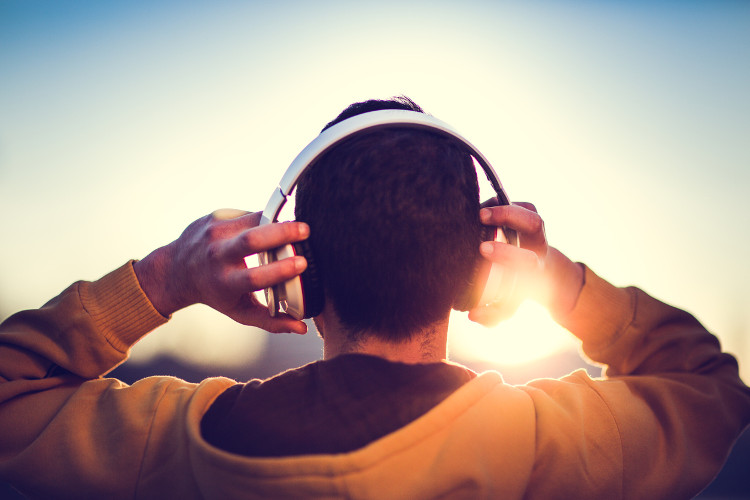 Picture 1 of Why is the song so good that our mood is better?