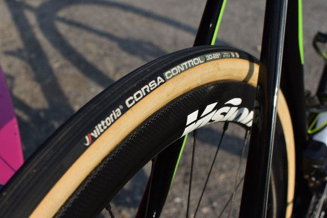 Picture 4 of Why is the Tour de France bicycle tires getting bigger and bigger, the pressure is getting lower and lower?