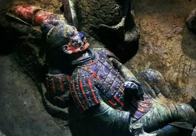 Picture 4 of Why not break the wall between terracotta warriors in Mausoleum of Qin Shihuang?