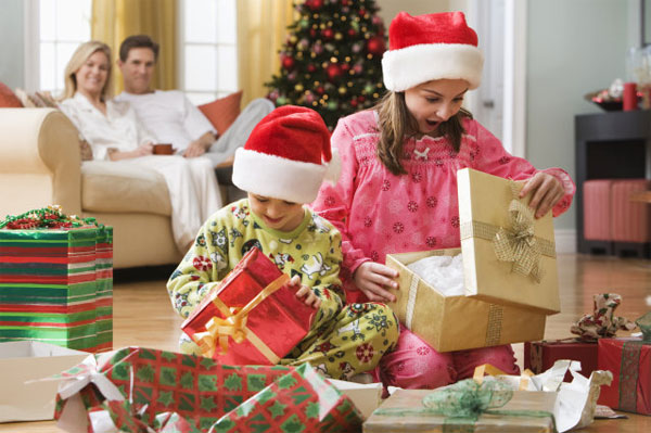 Picture 2 of Why not buy too many gifts for young children?