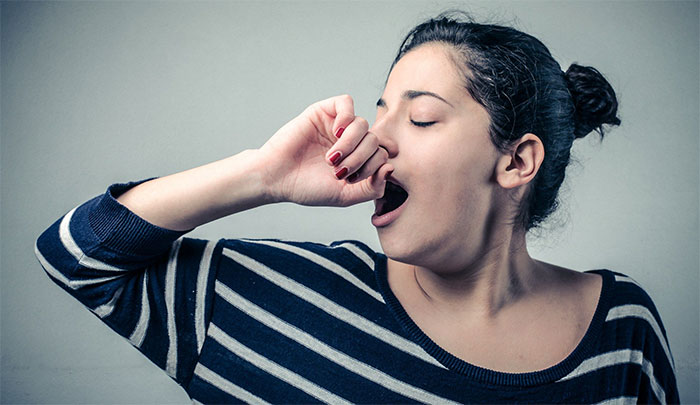 Picture 1 of Why not yawn when passing through security at the airport?