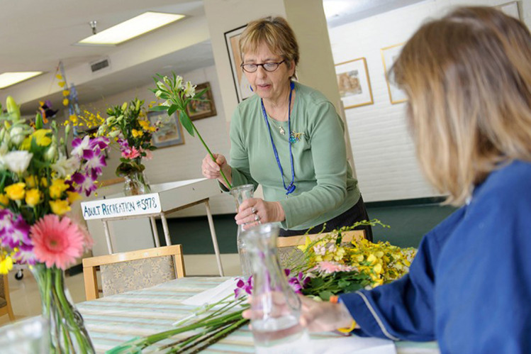 Picture 1 of Why should not bring flowers and balloons into the hospital
