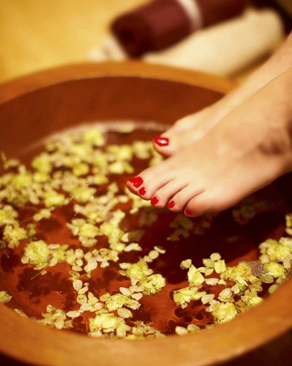 Picture 3 of Why should you soak your feet and 3 foot baths to protect your health?