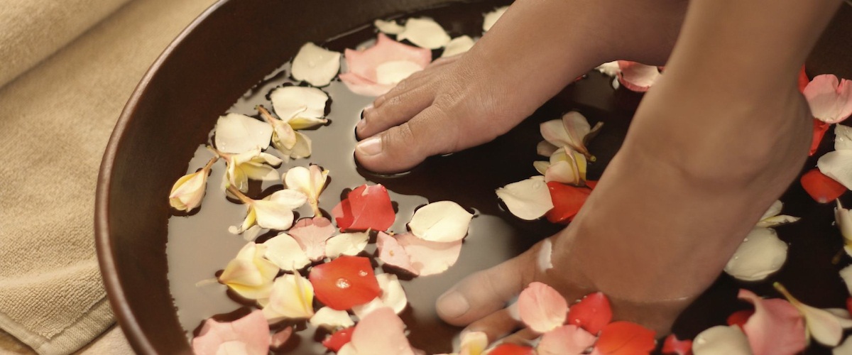 Picture 4 of Why should you soak your feet and 3 foot baths to protect your health?