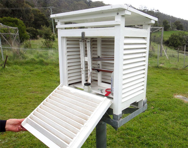 Picture 1 of Why the measured temperature is much higher than the weather forecast