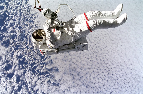 Picture 3 of Will humans live long in space?