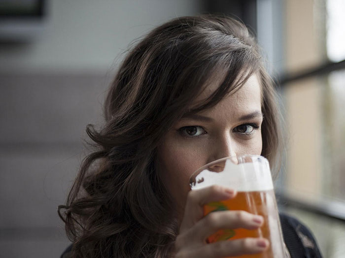 Picture 1 of Women are about to overtake men of alcohol, what happens?