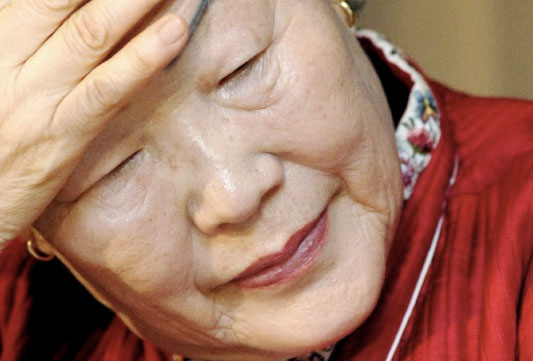 Picture 1 of Women feel happiest after the age of 90