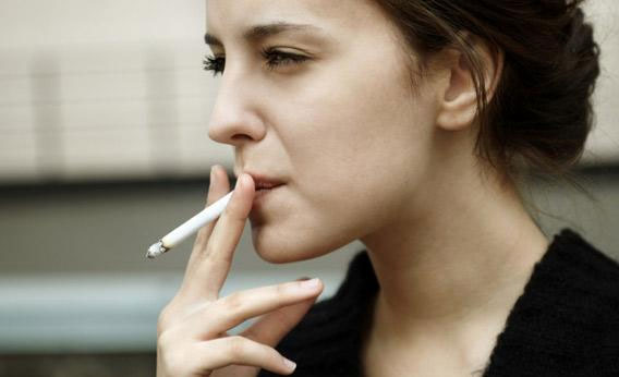 Picture 1 of Women who quit smoking before age 40 will live up to 9 years