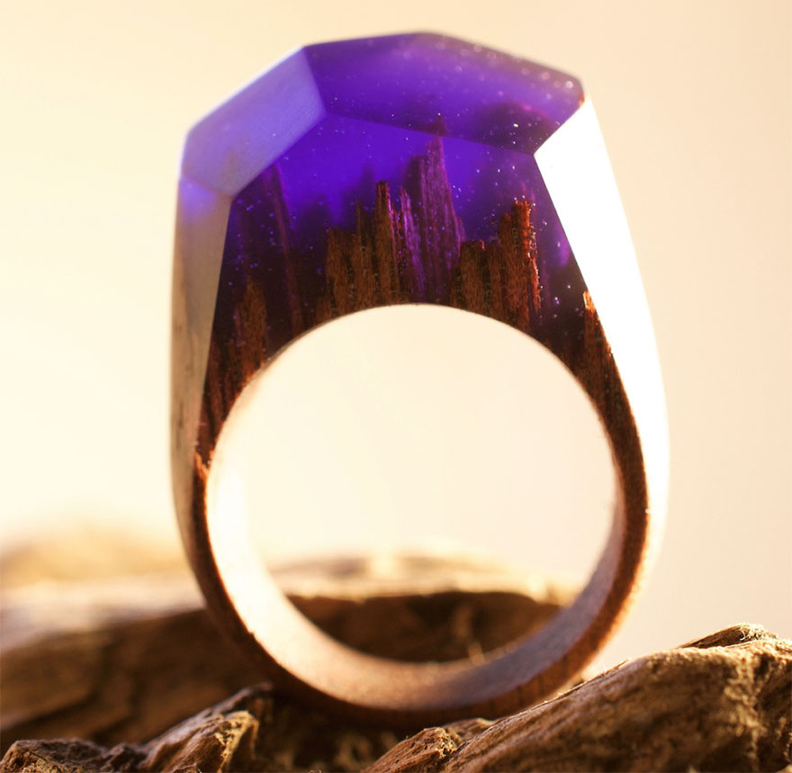 Picture 12 of Wooden rings collect the world inside