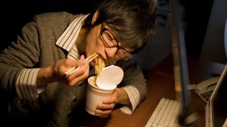 Picture 3 of Working overnight, how should you eat from the previous night to the next morning?