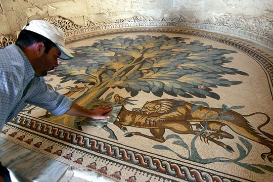 Picture 3 of World cultural heritages are in danger of disappearing