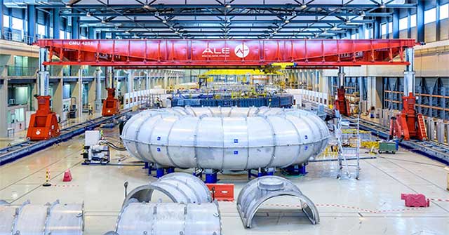 Why are China and many countries racing to make artificial sun?