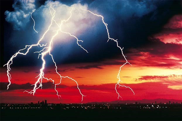 10 disastrous misconceptions about lightning