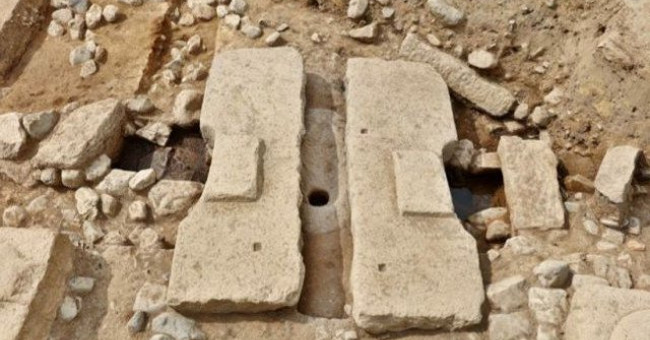 1,000-year-old flush toilet is found in Silla