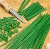 12 reasons to eat chives