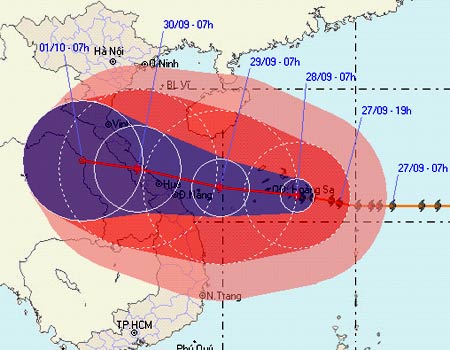 12th night storms landed in Central Vietnam