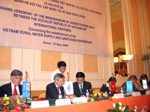 14 partners help Vietnam in clean and rural areas