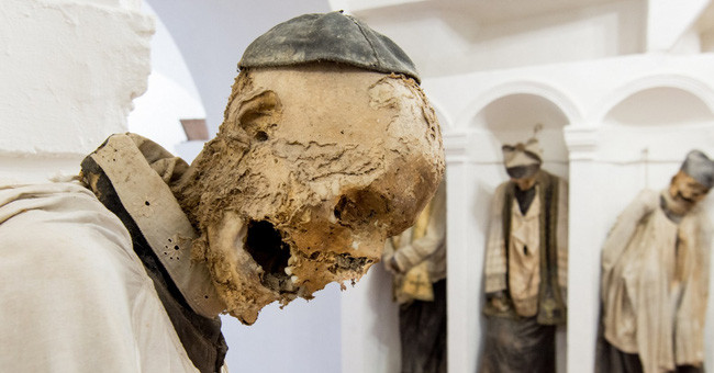 15 macabre locations that the bravest have to build their hair