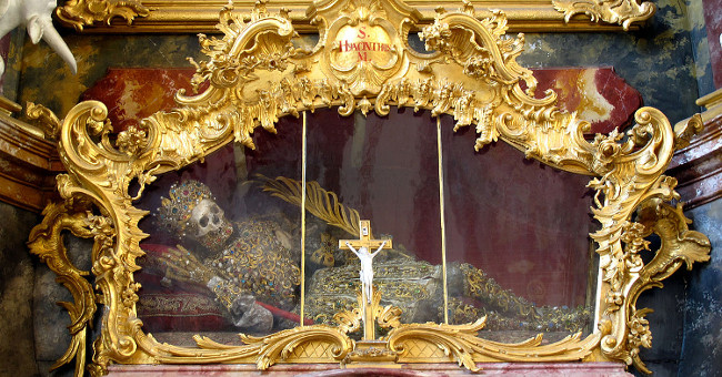 2,000-year-old remains inlaid with jewels and gold of two saints in Germany