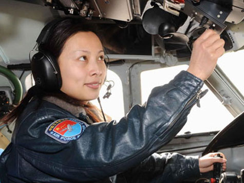2012: China takes female astronauts into space