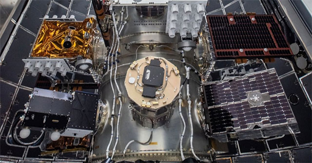 24 3.7-ton satellites 'crammed' inside SpaceX missiles
