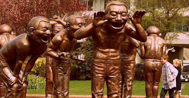 25 most monstrous 'statues' in the world
