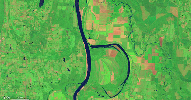 26 huge letters on the surface of the Earth